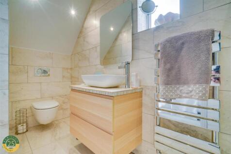 Bedroom - Ensuite .jpg