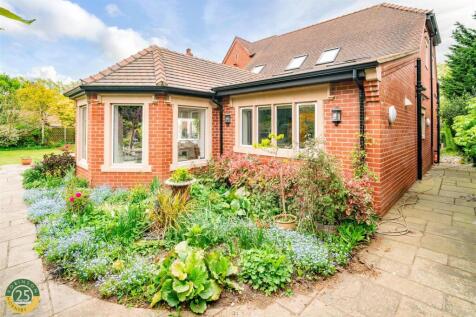 Rear Garden 6.jpg