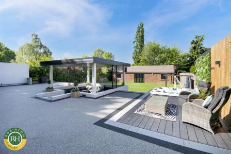 patio and private seating