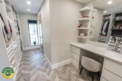 dressing room (bed 2)