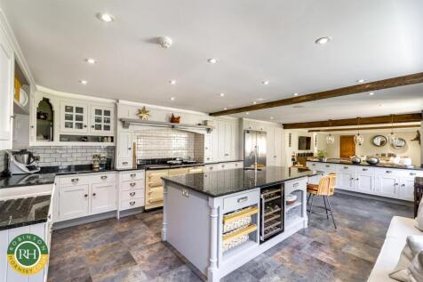 open plan family kitchen