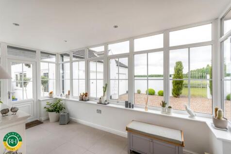 side sun room