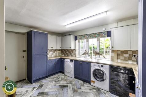 utility / kitchen 2