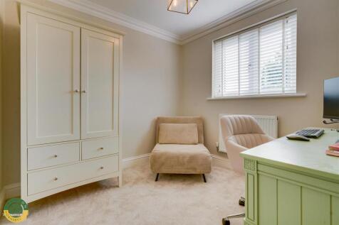 Bedroom 4- .jpg