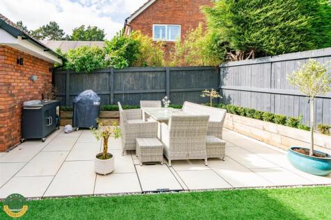 Rear Garden 2.jpg