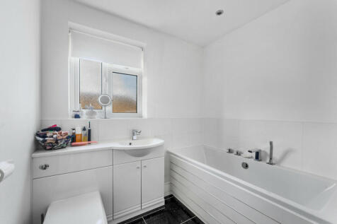 bathroom 18 oakla...
