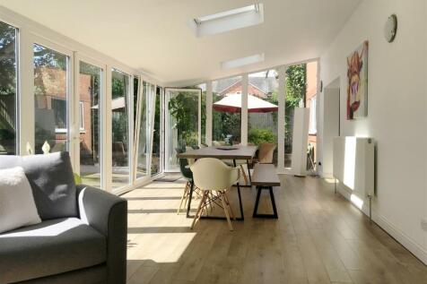 Sun Room 1.JPG