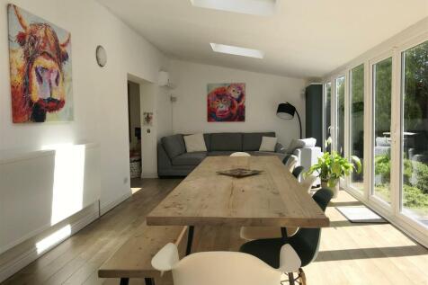 Sun Room 3.JPG