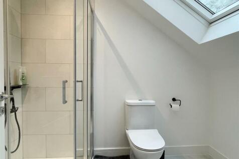 En Suite 4.JPG