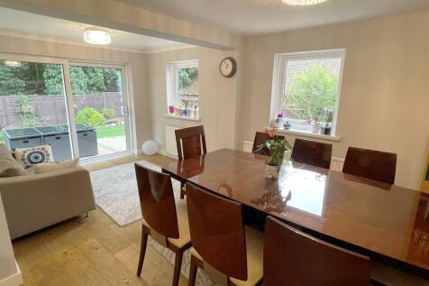 Dining - Garden Room 1.JPG