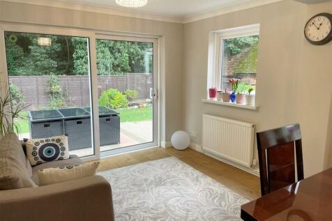 Garden Room 1.JPG