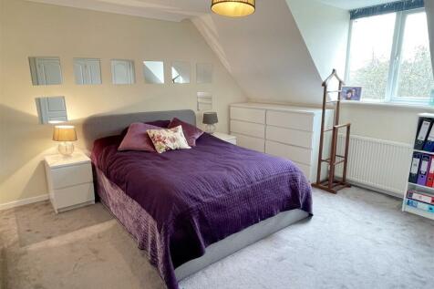 Bed 1.JPG