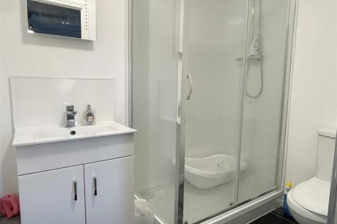 En Suite 1.JPG