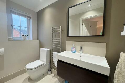 En Suite 1.JPG