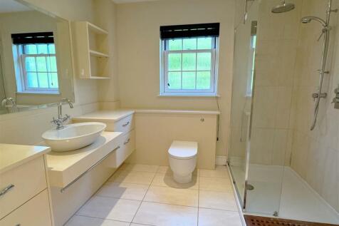 En Suite 1.JPG