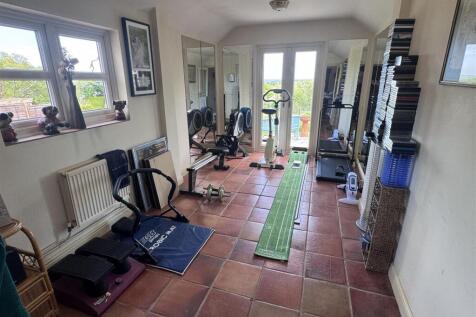 Gym 1.JPG