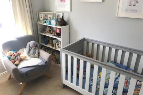 Bed 4.JPG