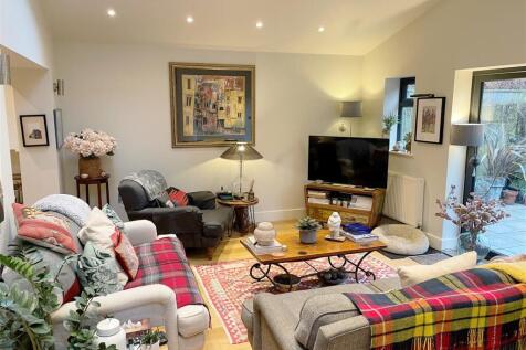 Fam Room 2.JPG