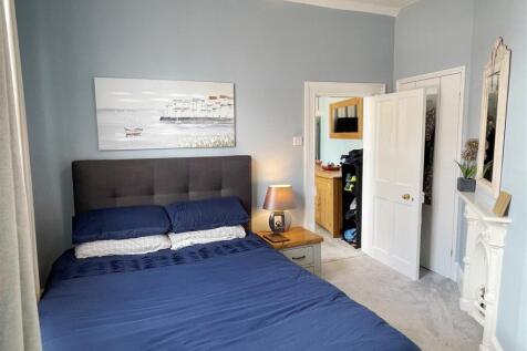 Bed 1a.JPG