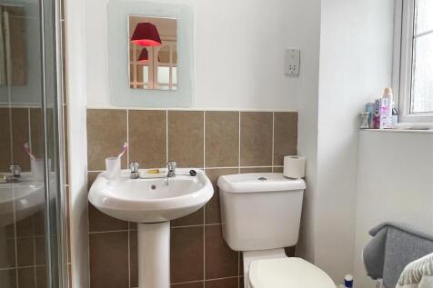 En Suite 1.JPG