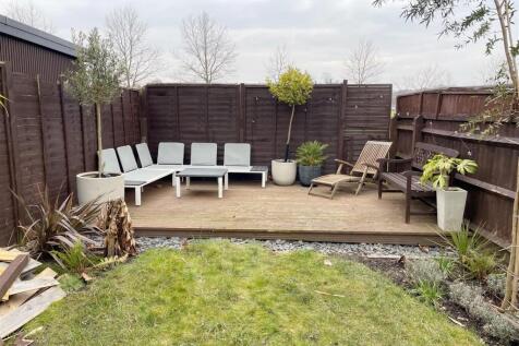 Grd Seating Area 1.JPG