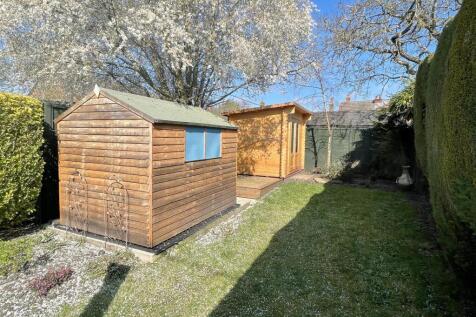 Grd Log Cabin 1.JPG