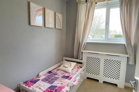 Bed 3.JPG