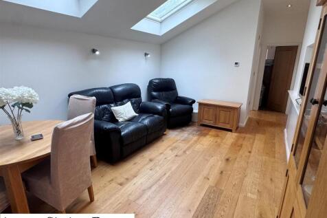 Annexe Living Area 3.1.JPG