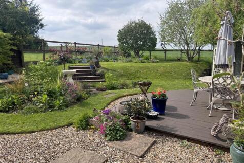 Garden 2.JPG