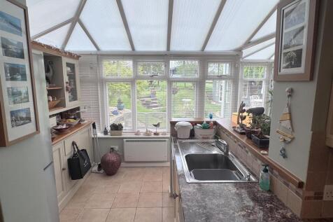 Conservatory 2.JPG