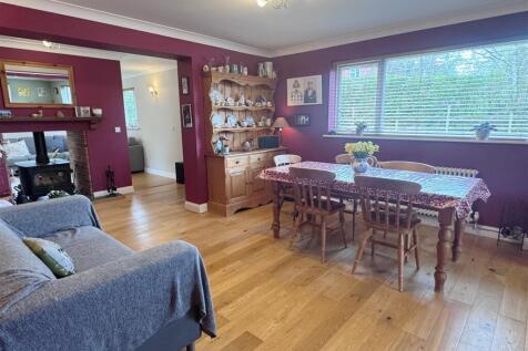 Dining Rm 2.JPG