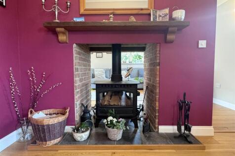 Log Burner 1.JPG