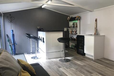Cabin 2.JPG