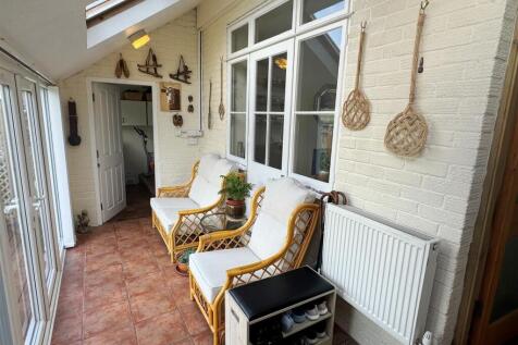 Garden Room 1.JPG