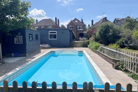 Rear Pool.JPG