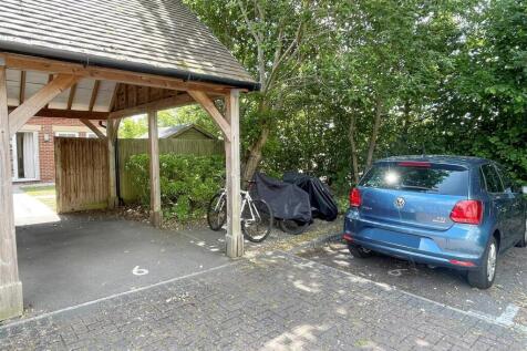Car port and rear parking 2.JPG
