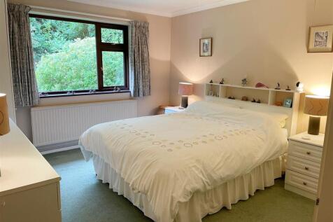 Bed 1.JPG
