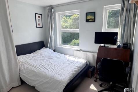 Bed 2.JPG
