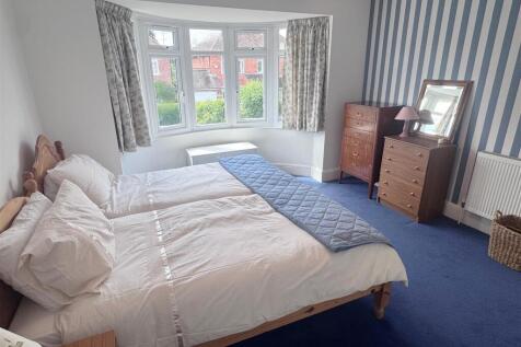 Bed 2.JPG