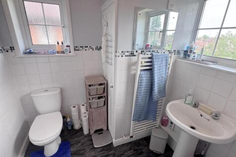 Bath 2.JPG