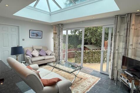 Garden Room 1.JPG