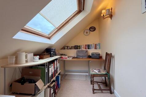 Sewing Room - Storage 1.JPG