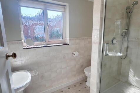 Shower Room 1.JPG