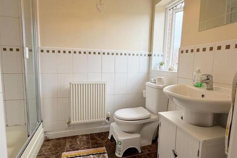 En Suite 1.JPG