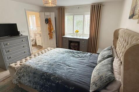 Bed 1a.JPG