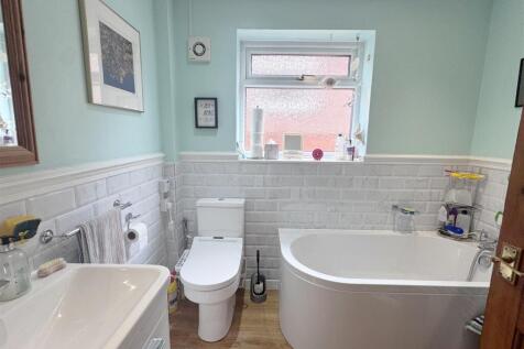 Bath 1.JPG