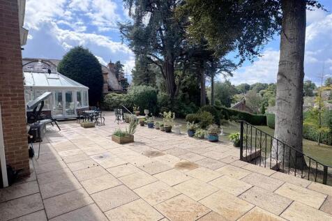 Patio 1.JPG
