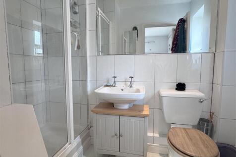 En Suite 1.JPG