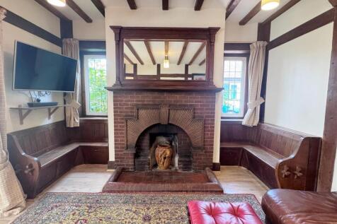 Fireplace 1.JPG