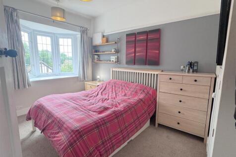 Bed 3.JPG